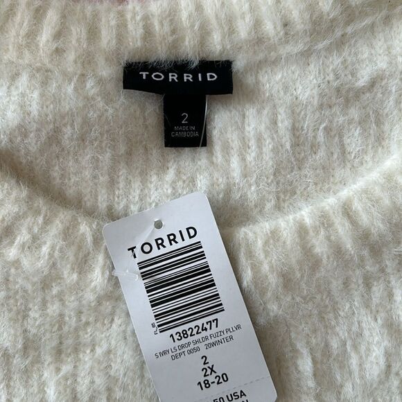 NWT Torrid Fuzzy Pullover Ivory Sweater(size 18/20) - Picture 5 of 6